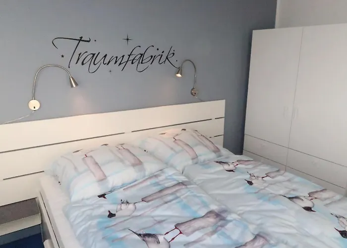 Sander By Interhome Damp